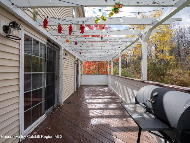 77 Brookside Drive, Hunter, NY 12442