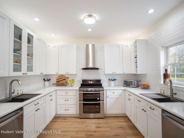 77 Brookside Drive, Hunter, NY 12442