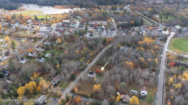 77 Brookside Drive, Hunter, NY 12442