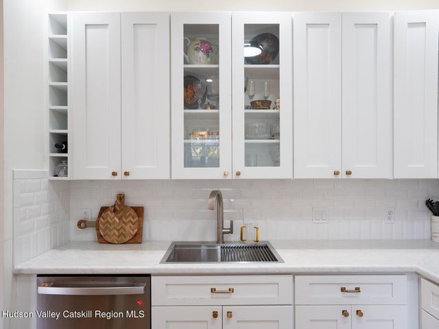 77 Brookside Drive, Hunter, NY 12442