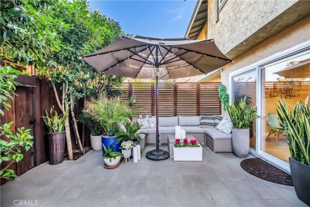 6641 Wilbur Avenue 3, Reseda, CA 91335