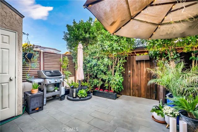 6641 Wilbur Avenue 3, Reseda, CA 91335