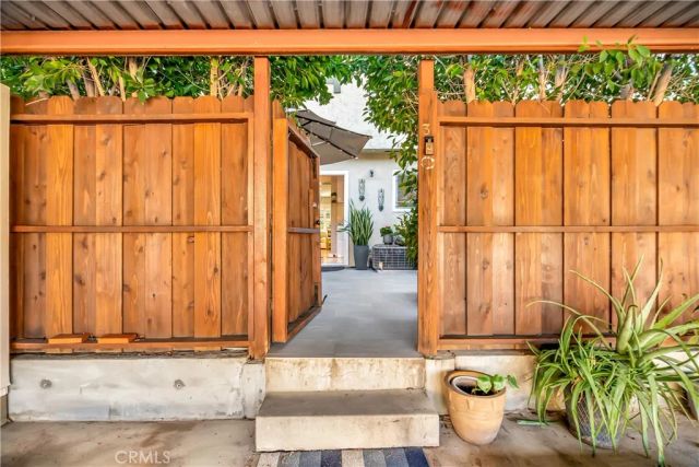 6641 Wilbur Avenue 3, Reseda, CA 91335