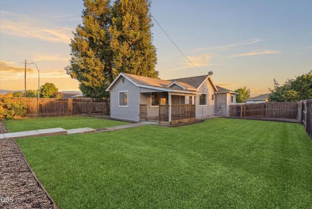 1908 Cunningham Avenue, Medford, OR 97501