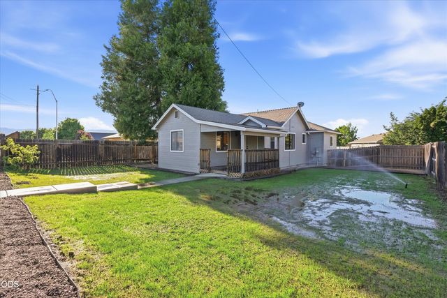 1908 Cunningham Avenue, Medford, OR 97501