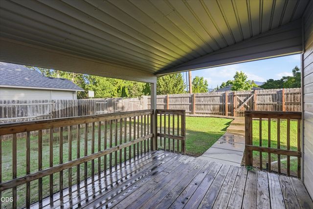 1908 Cunningham Avenue, Medford, OR 97501