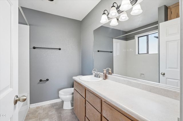 1908 Cunningham Avenue, Medford, OR 97501