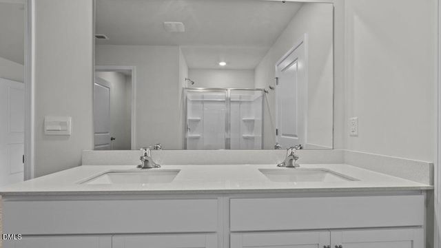 101 Claude Street, La Grange, NC 28551