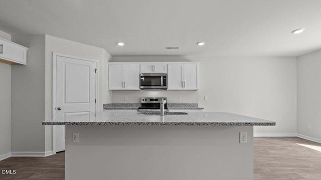 101 Claude Street, La Grange, NC 28551