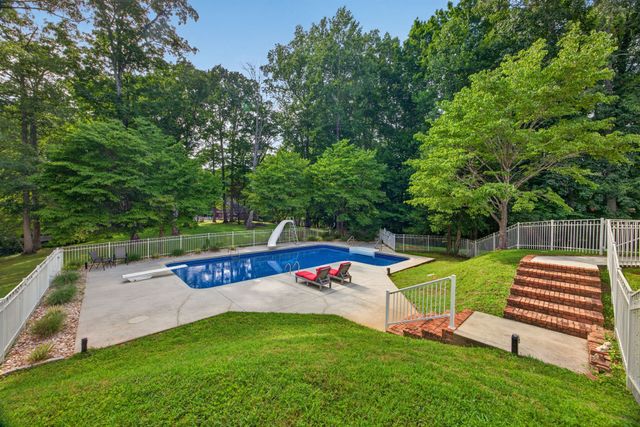 325 McKennon Blvd, Mcminnville, TN 37110