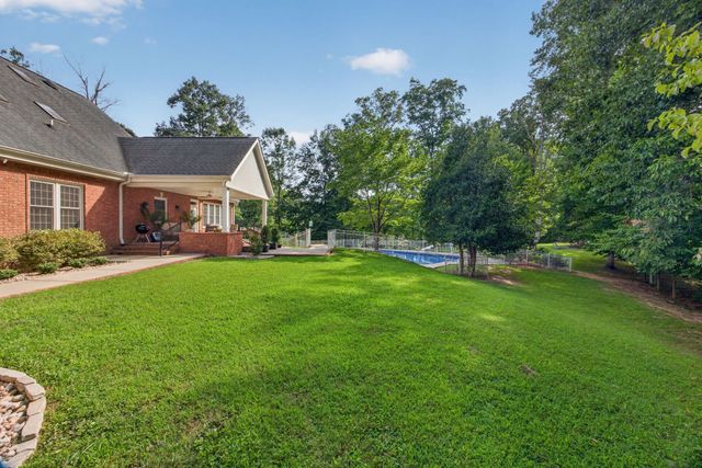 325 McKennon Blvd, Mcminnville, TN 37110