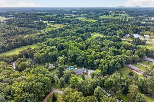 325 McKennon Blvd, Mcminnville, TN 37110