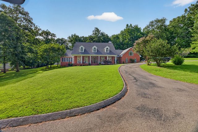 325 McKennon Blvd, Mcminnville, TN 37110