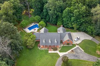 325 McKennon Blvd, Mcminnville, TN 37110