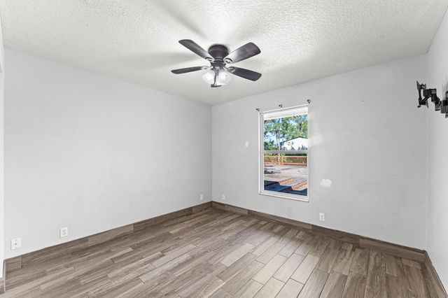 13587 76th Road N, The Acreage, FL 33412