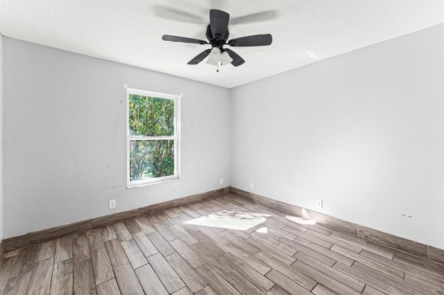 13587 76th Road N, The Acreage, FL 33412