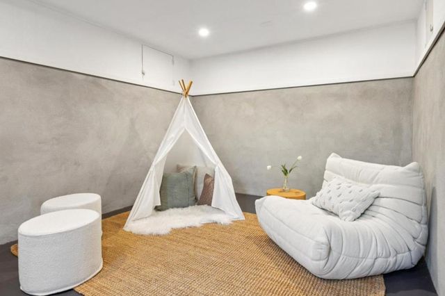 1619 Escobita Avenue, Palo Alto, CA 94306