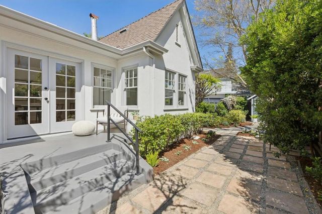 1619 Escobita Avenue, Palo Alto, CA 94306