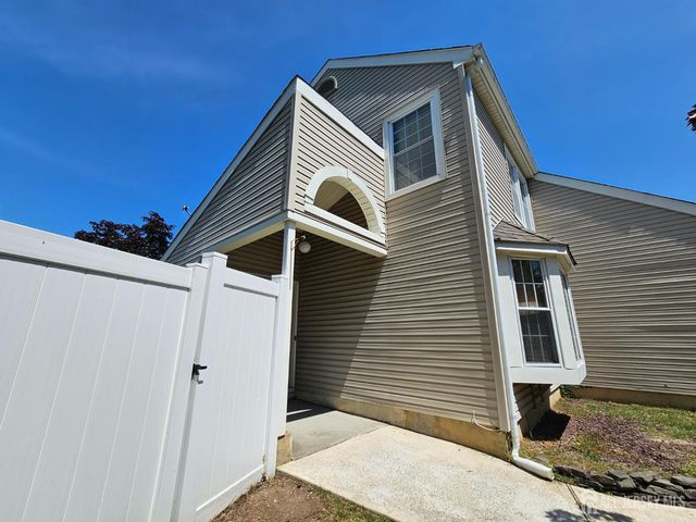 9 Mockingbird Lane, South Brunswick, NJ 08810