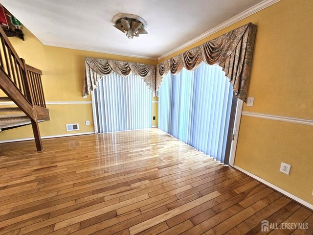 9 Mockingbird Lane, South Brunswick, NJ 08810