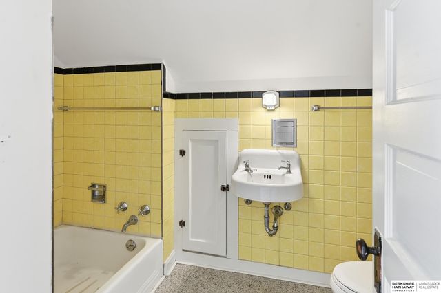 1103 K Street, Tekamah, NE 68061