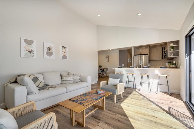 1779 Monarch Dr, Napa, CA 94558