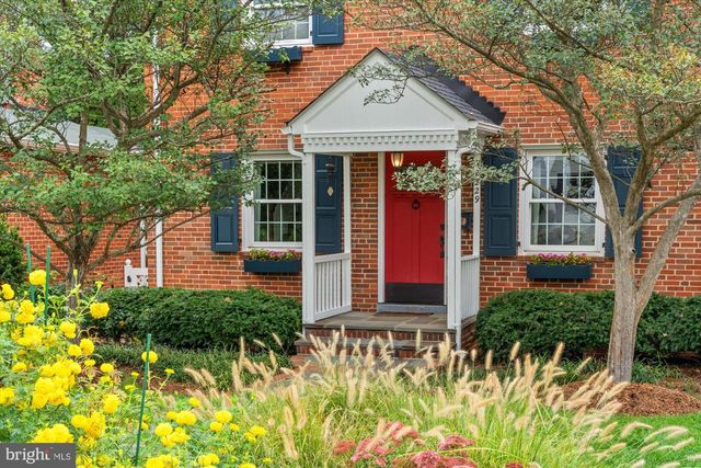 2229 N QUANTICO ST, Arlington, VA 22205