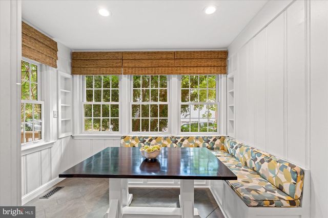 2229 N QUANTICO ST, Arlington, VA 22205