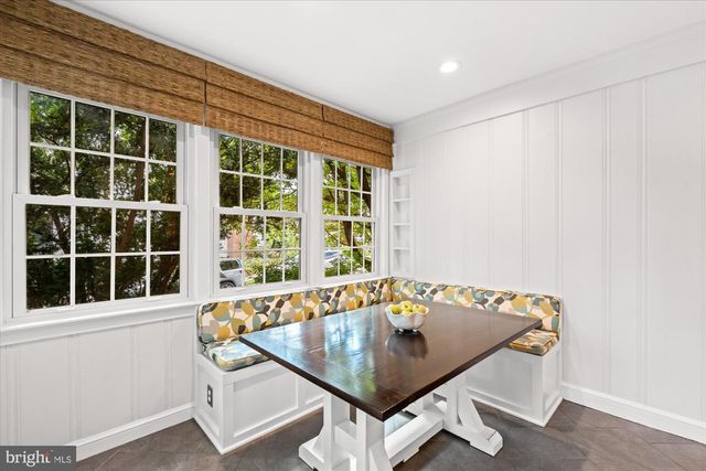 2229 N QUANTICO ST, Arlington, VA 22205