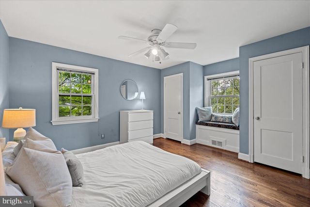 2229 N QUANTICO ST, Arlington, VA 22205