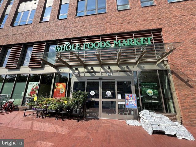 2229 N QUANTICO ST, Arlington, VA 22205