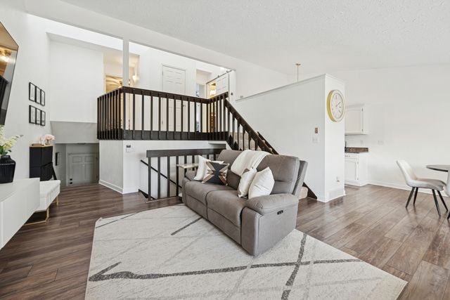 4657 High Point Drive 32, Rockford, IL 61114