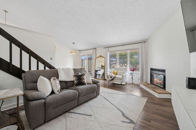 4657 High Point Drive 32, Rockford, IL 61114