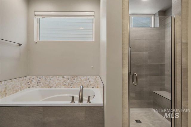 3477 E Kalinga Ln, Meridian, ID 83642