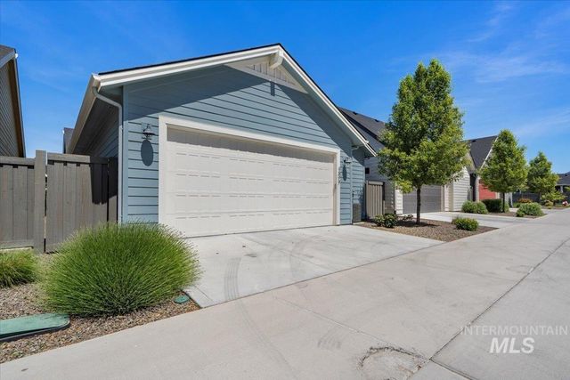 3477 E Kalinga Ln, Meridian, ID 83642