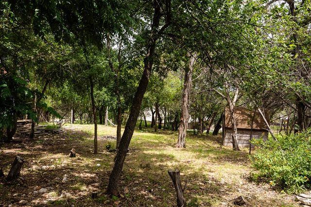 127 White Tail Dr, Kerrville, TX 78028