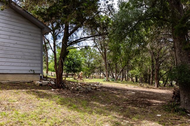 127 White Tail Dr, Kerrville, TX 78028