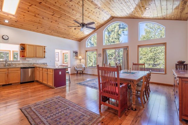 15407 Wolfgang Road, Truckee, CA 96161