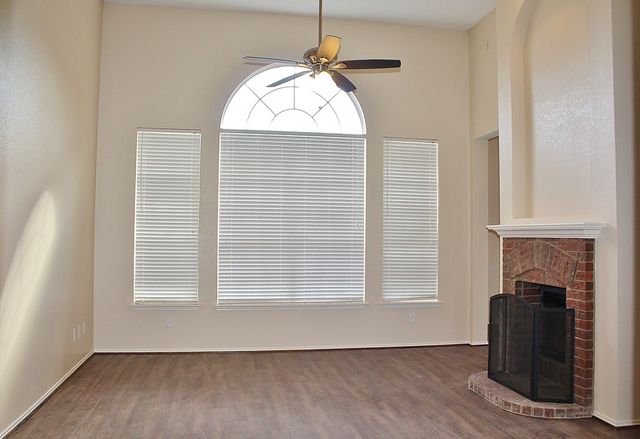 712 Claire View Drive, Desoto, TX 75115
