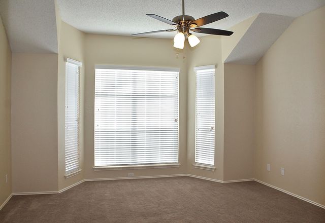 712 Claire View Drive, Desoto, TX 75115