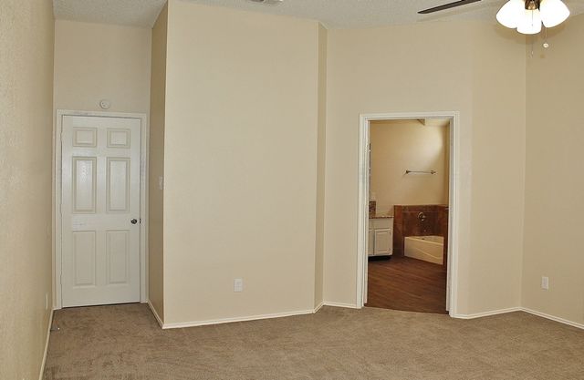 712 Claire View Drive, Desoto, TX 75115