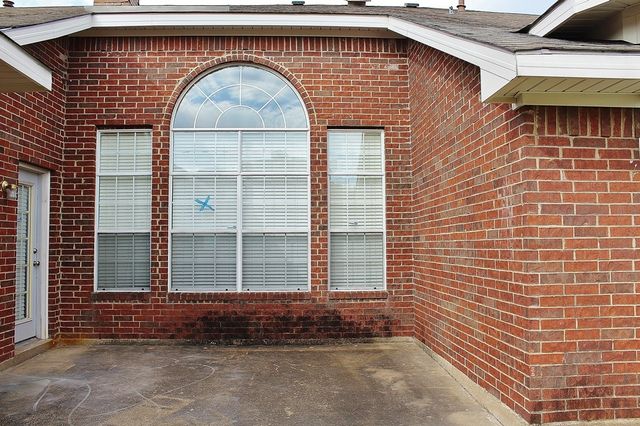 712 Claire View Drive, Desoto, TX 75115