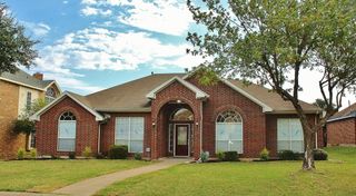 712 Claire View Drive, Desoto, TX 75115