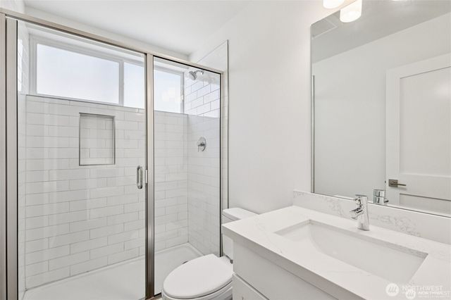 5257 Brooklyn Avenue NE, Seattle, WA 98105