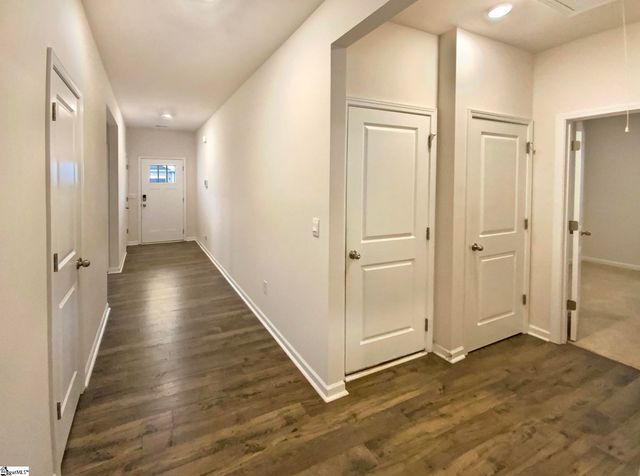 83 Oak Edge Lane, Greer, SC 29651