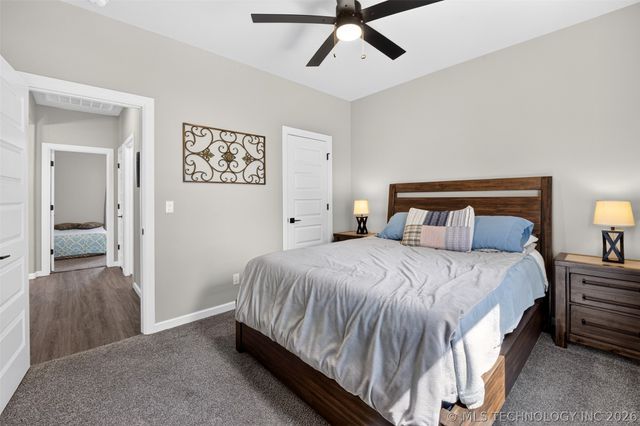 100 N Eufaula Avenue, Coweta, OK 74429