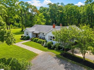 39 Stallings Road, Greenville, SC 29611