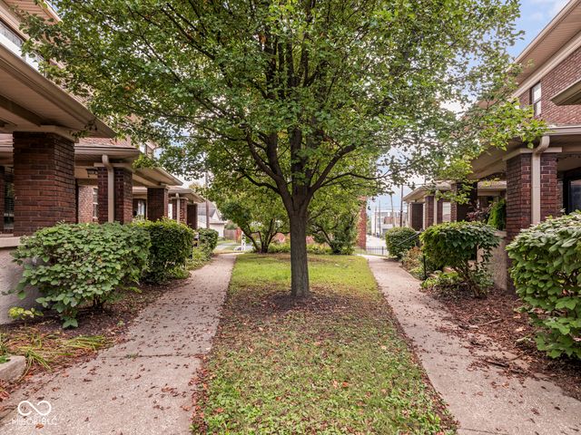 530 Sutherland Avenue E, Indianapolis, IN 46205