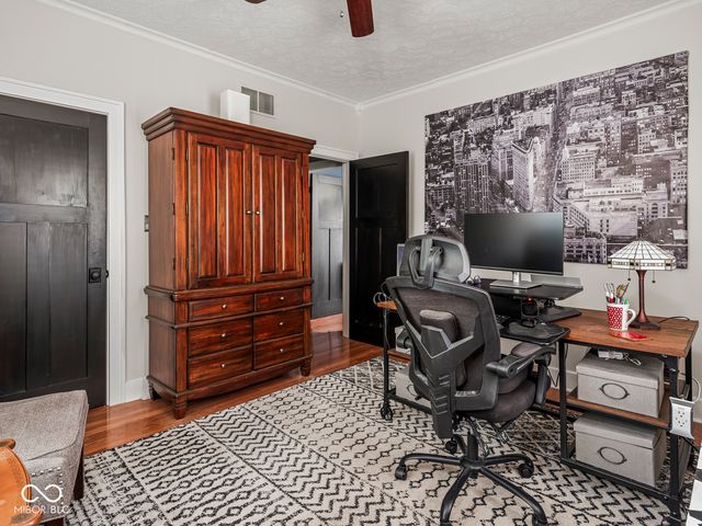 530 Sutherland Avenue E, Indianapolis, IN 46205