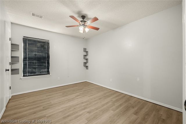 3913 Kingsberry Drive, Van Buren, AR 72956